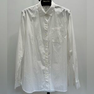GAP Women’s Crisp White Button Down Shirt